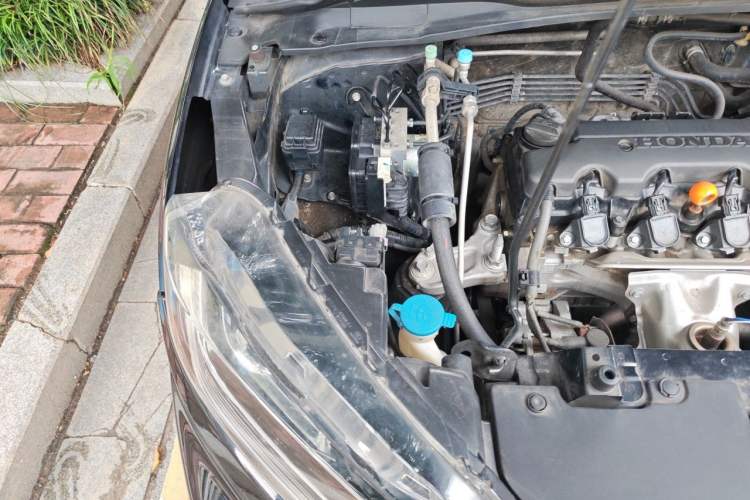Used Honda XR-V 2015 1.8L EXi CVT Comfort Version Engine Bay Right