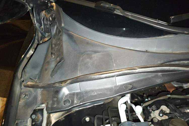 Used Honda XR-V 2015 1.8L EXi CVT Comfort Version Engine Bay Right