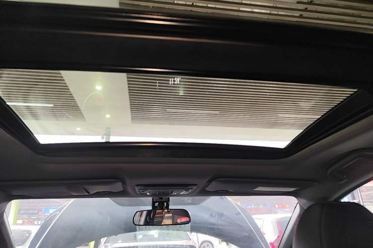 Used Honda XR-V 2015 1.8L VTi CVT Luxury Edition Headliner