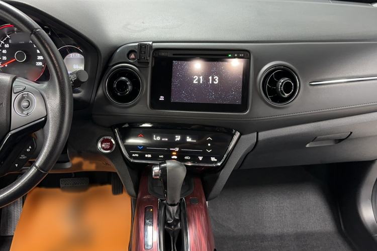 Used Honda XR-V 2015 1.8L VTi CVT Luxury Edition Interior 11