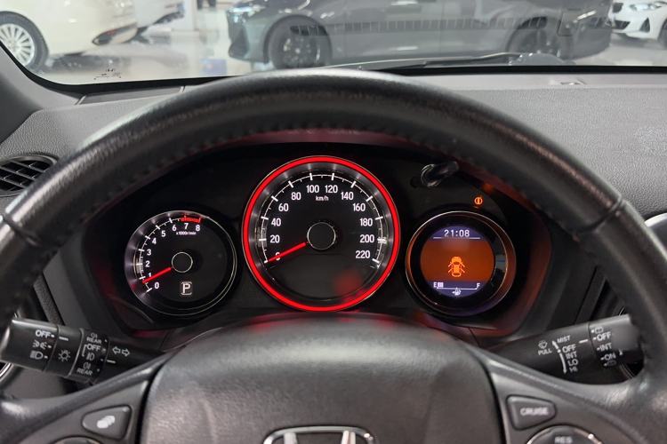 Used Honda XR-V 2015 1.8L VTi CVT Luxury Edition Interior 5