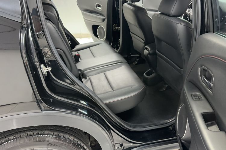 Used Honda XR-V 2015 1.8L VTi CVT Luxury Edition Interior 8