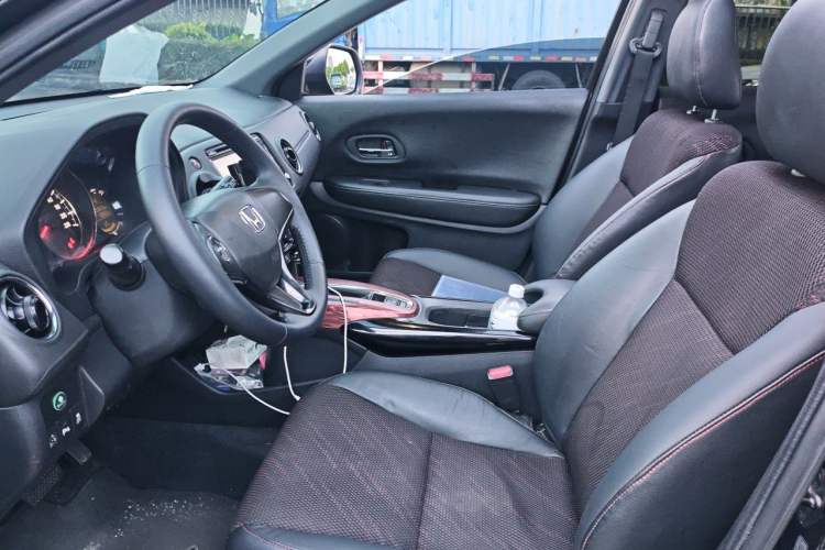 Used Honda XR-V 2015 1.8L EXi CVT Comfort Version Left Front Seat