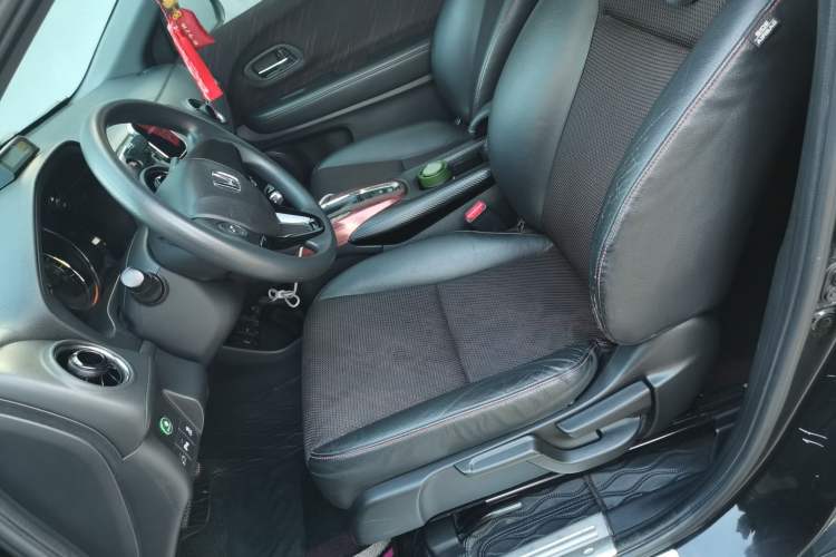 Used Honda XR-V 2015 1.8L EXi CVT Comfort Version Left Front Seat