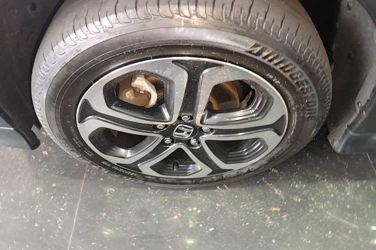Used Honda XR-V 2015 1.8L VTi CVT Luxury Edition Left Front Wheel Hub