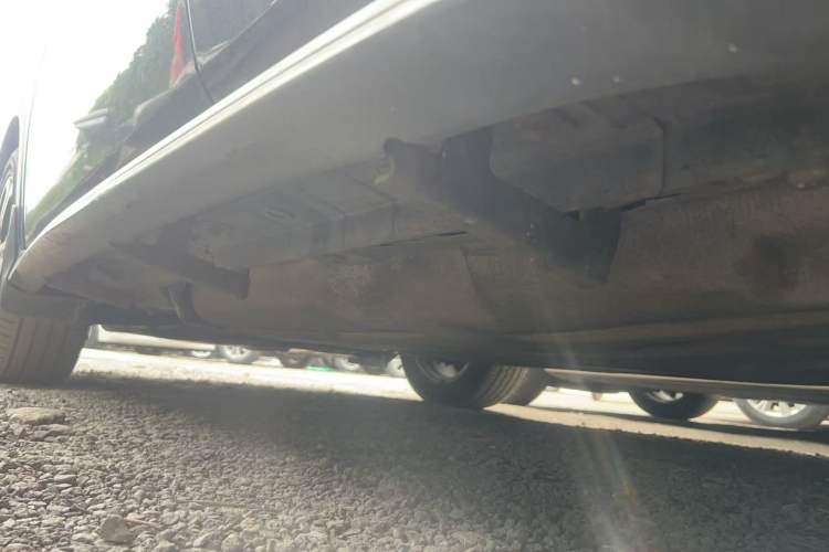 Used Honda XR-V 2015 1.8L VTi CVT Luxury Edition Left Side Sill