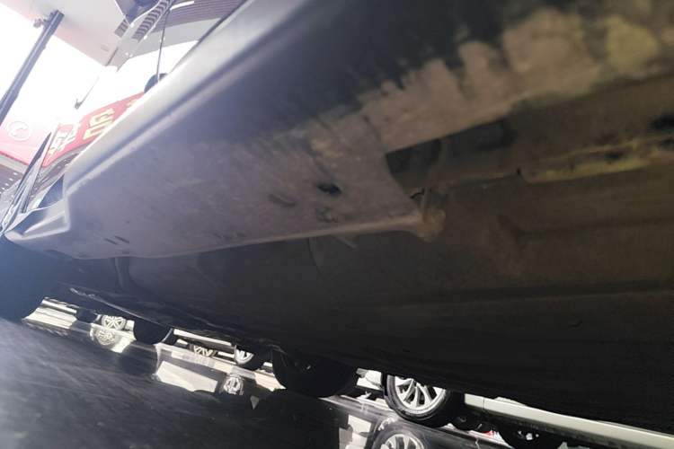 Used Honda XR-V 2015 1.8L VTi CVT Luxury Edition Left Side Sill