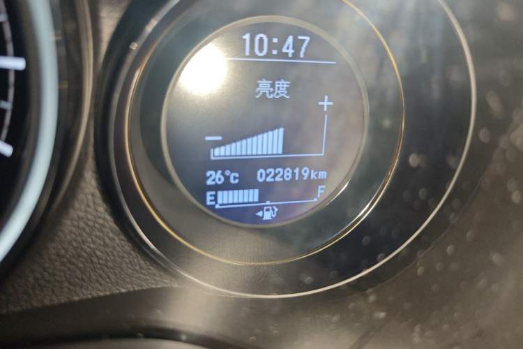 Used Honda XR-V 2015 1.8L VTi CVT Luxury Edition Odometer Close Up