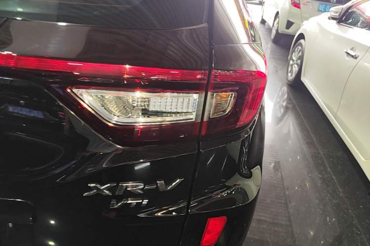 Used Honda XR-V 2015 1.8L VTi CVT Luxury Edition Right Rear Taillight