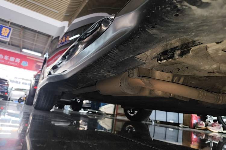 Used Honda XR-V 2015 1.8L VTi CVT Luxury Edition Right Side Sill