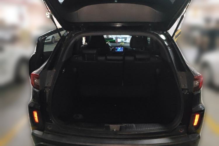 Used Honda XR-V 2015 1.8L EXi CVT Comfort Version Trunk