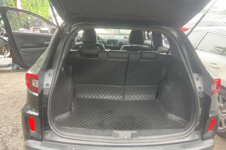 Used Honda XR-V 2015 1.8L VTi CVT Luxury Edition Trunk