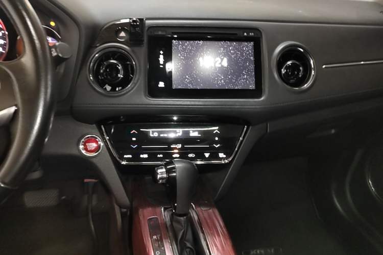 Used Honda XR-V 2015 1.8L VTi CVT Luxury Edition Audio And AC Panel