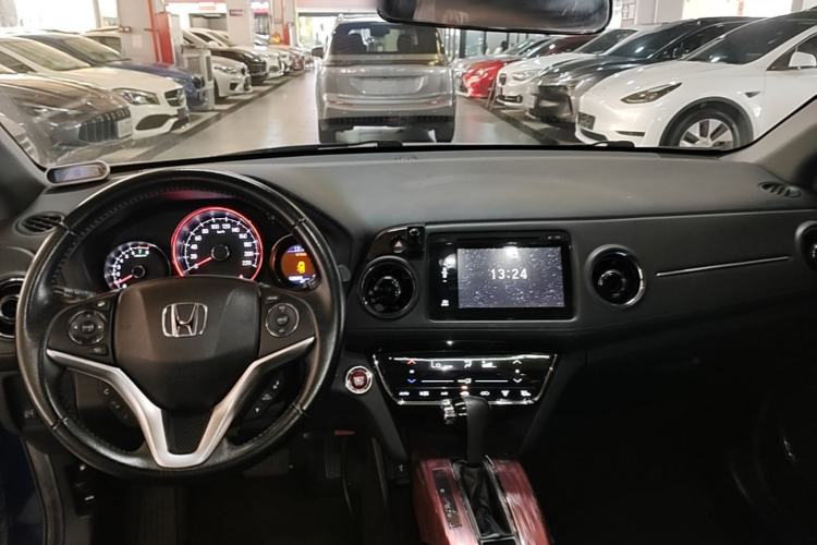 Used Honda XR-V 2015 1.8L VTi CVT Luxury Edition Center Console