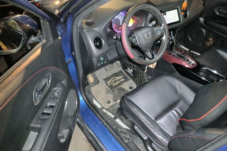 Used Honda XR-V 2015 1.8L VTi CVT Luxury Edition Driver Seat