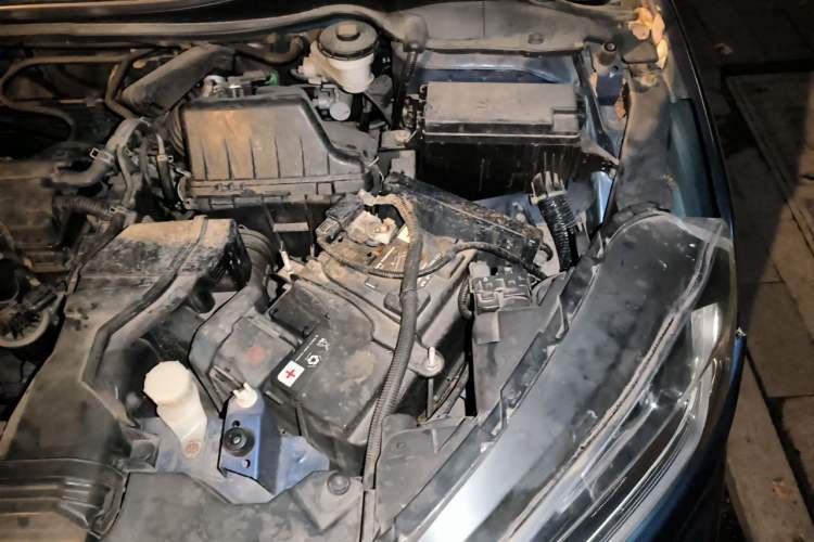 Used Honda XR-V 2015 1.8L VTi CVT Luxury Edition Engine Bay Left