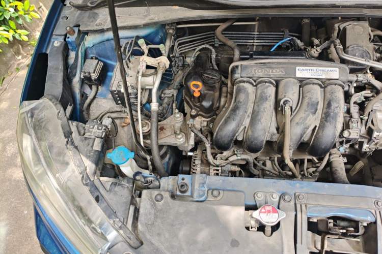 Used Honda XR-V 2015 1.5L LXi CVT Classic Edition Engine Bay Right