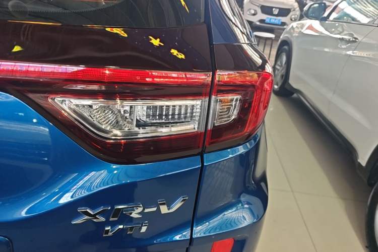 Used Honda XR-V 2015 1.8L VTi CVT Luxury Edition Exterior 3