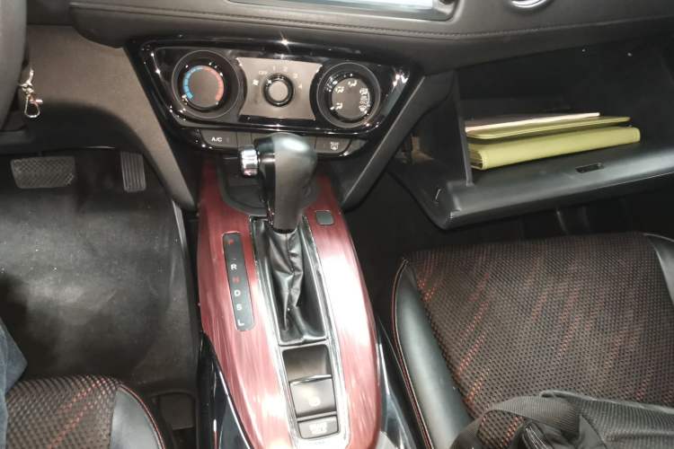 Used Honda XR-V 2015 1.8L EXi CVT Comfort Version Gear Lever