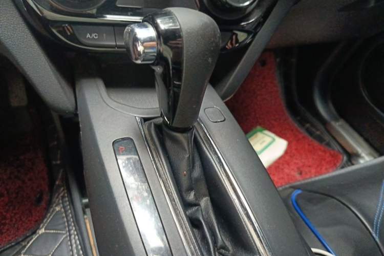 Used Honda XR-V 2015 1.5L LXi CVT Classic Edition Gear Lever