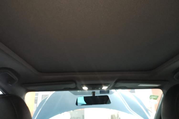 Used Honda XR-V 2015 1.8L EXi CVT Comfort Version Headliner