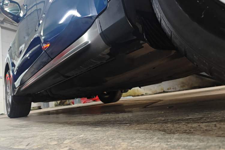 Used Honda XR-V 2015 1.5L LXi CVT Classic Edition Left Side Sill