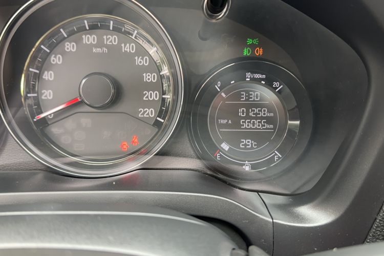 Used Honda XR-V 2015 1.8L EXi CVT Comfort Version Odometer Close Up