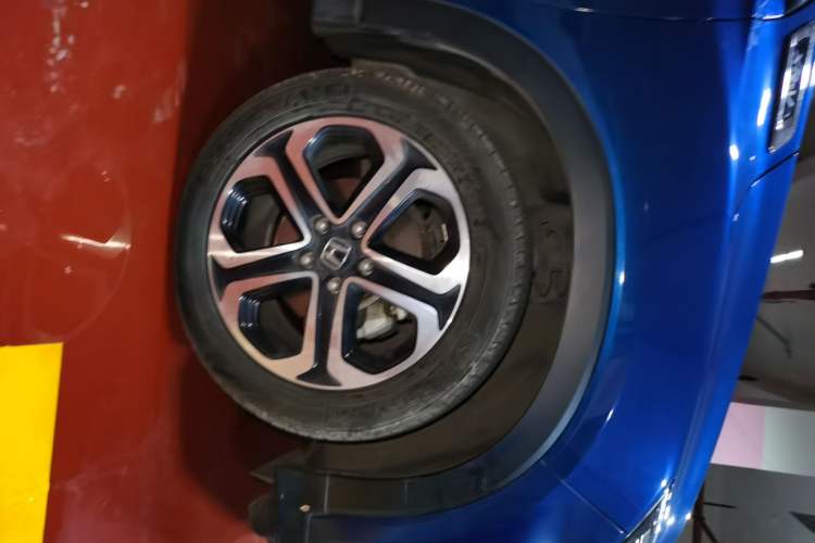 Used Honda XR-V 2015 1.8L VTi CVT Luxury Edition Right Front Wheel Hub