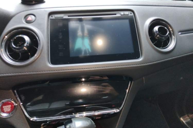 Used Honda XR-V 2015 1.8L VTi CVT Luxury Edition Audio And AC Panel