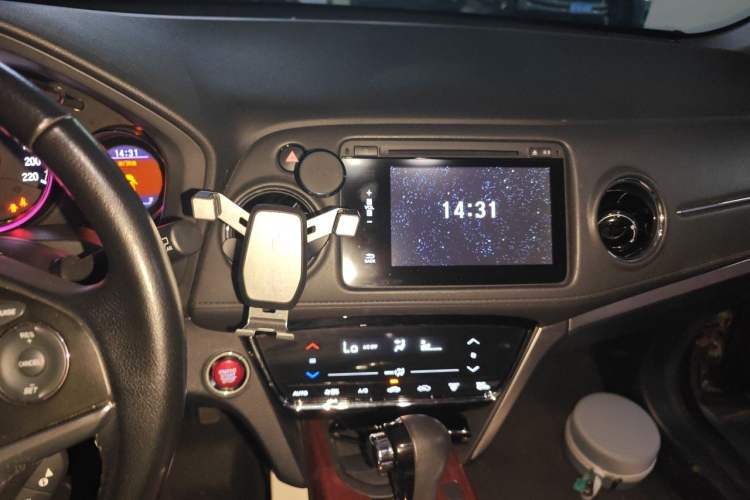 Used Honda XR-V 2015 1.8L VTi CVT Luxury Edition Audio And AC Panel