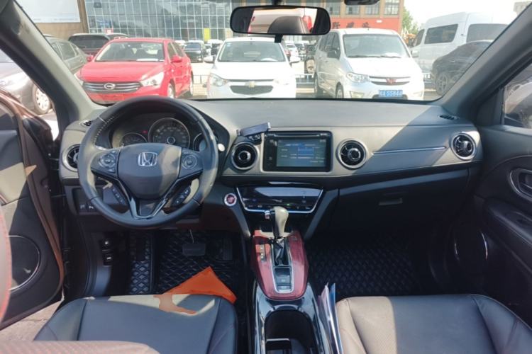 Used Honda XR-V 2015 1.8L VTi CVT Luxury Edition Center Console