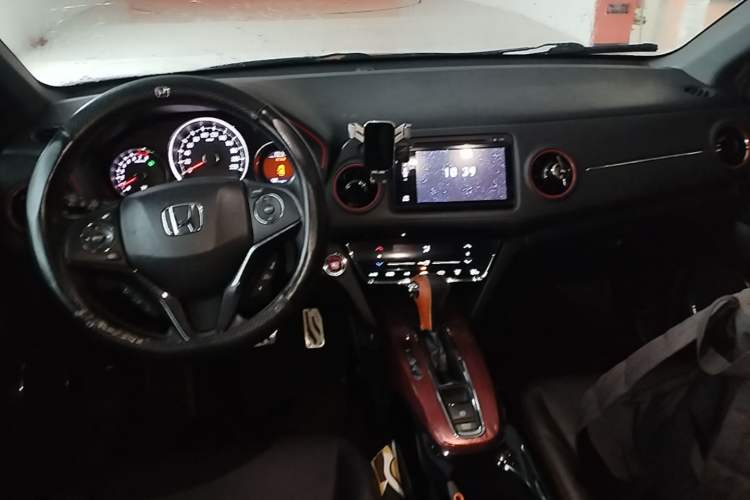 Used Honda XR-V 2015 1.8L VTi CVT Luxury Edition Center Console