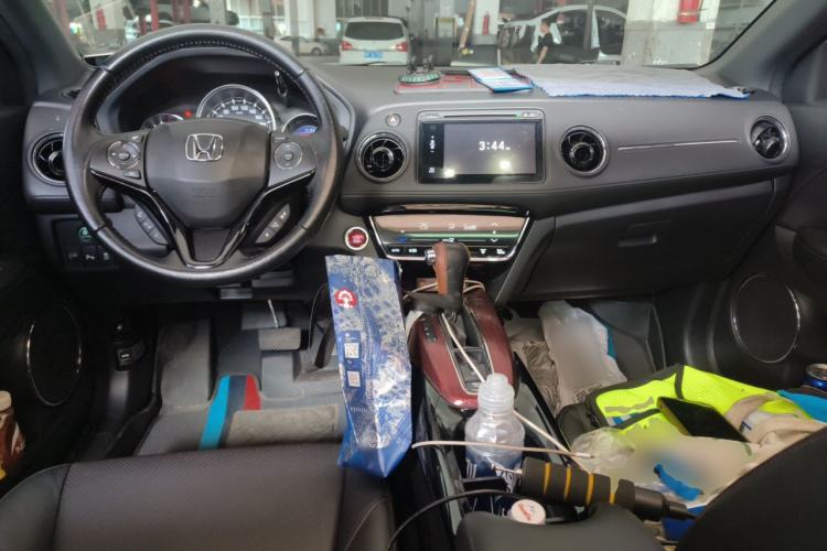 Used Honda XR-V 2015 1.8L VTi CVT Luxury Edition Center Console