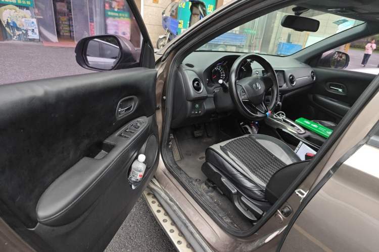 Used Honda XR-V 2015 1.8L EXi CVT Comfort Version Driver Seat
