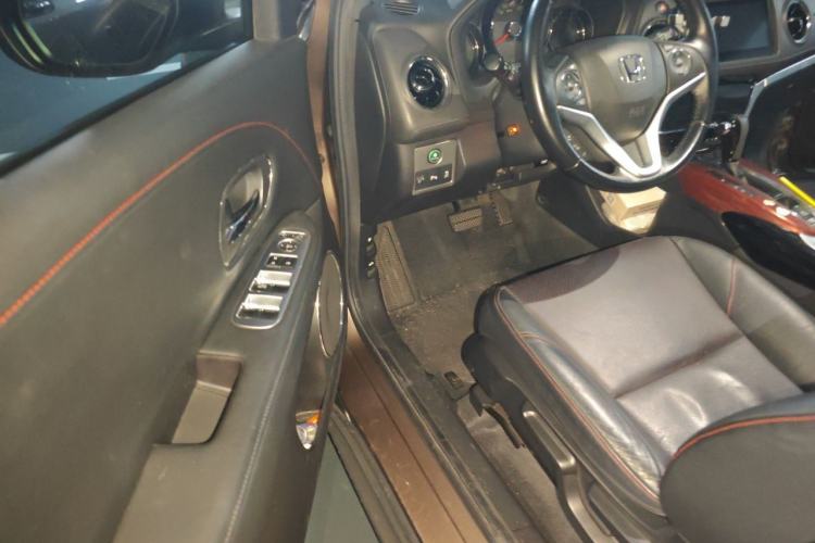 Used Honda XR-V 2015 1.8L VTi CVT Luxury Edition Driver Seat