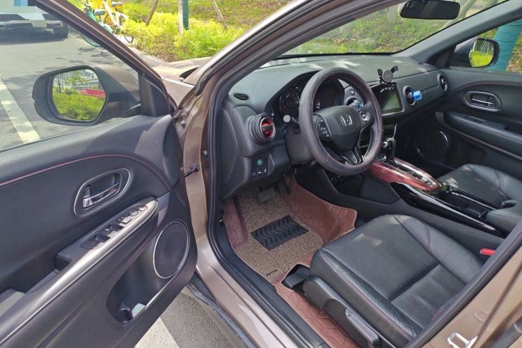 Used Honda XR-V 2015 1.8L VTi CVT Luxury Edition Driver Seat
