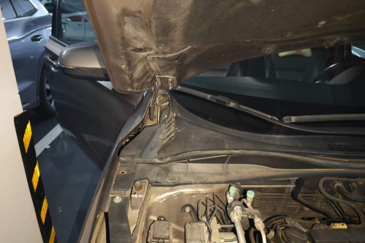Used Honda XR-V 2015 1.8L VTi CVT Luxury Edition Engine Bay Right