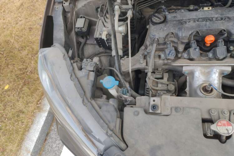 Used Honda XR-V 2015 1.8L EXi CVT Comfort Version Engine Bay Right