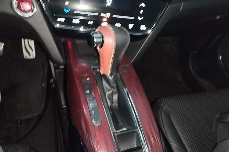 Used Honda XR-V 2015 1.8L VTi CVT Luxury Edition Gear Lever