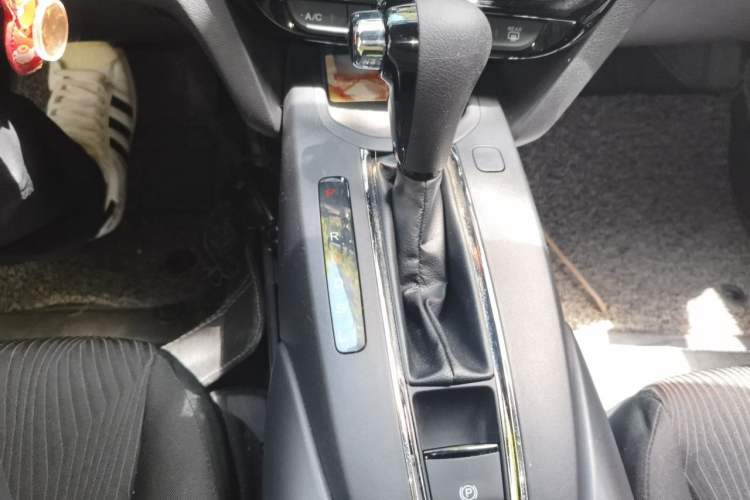 Used Honda XR-V 2015 1.5L LXi CVT Classic Edition Gear Lever