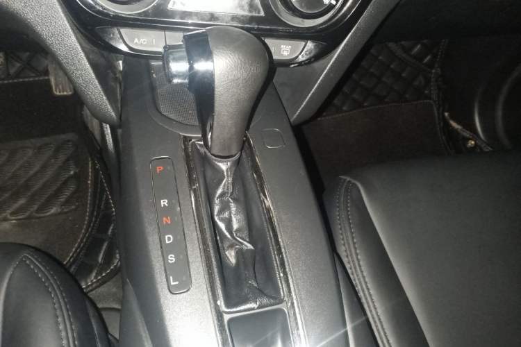 Used Honda XR-V 2015 1.5L LXi CVT Classic Edition Gear Lever