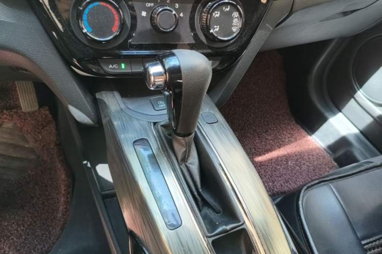 Used Honda XR-V 2015 1.8L EXi CVT Comfort Version Gear Lever