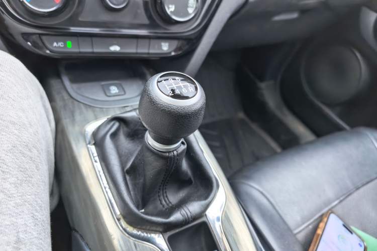 Used Honda XR-V 2015 1.8L EXi Manual Comfort Edition Gear Lever