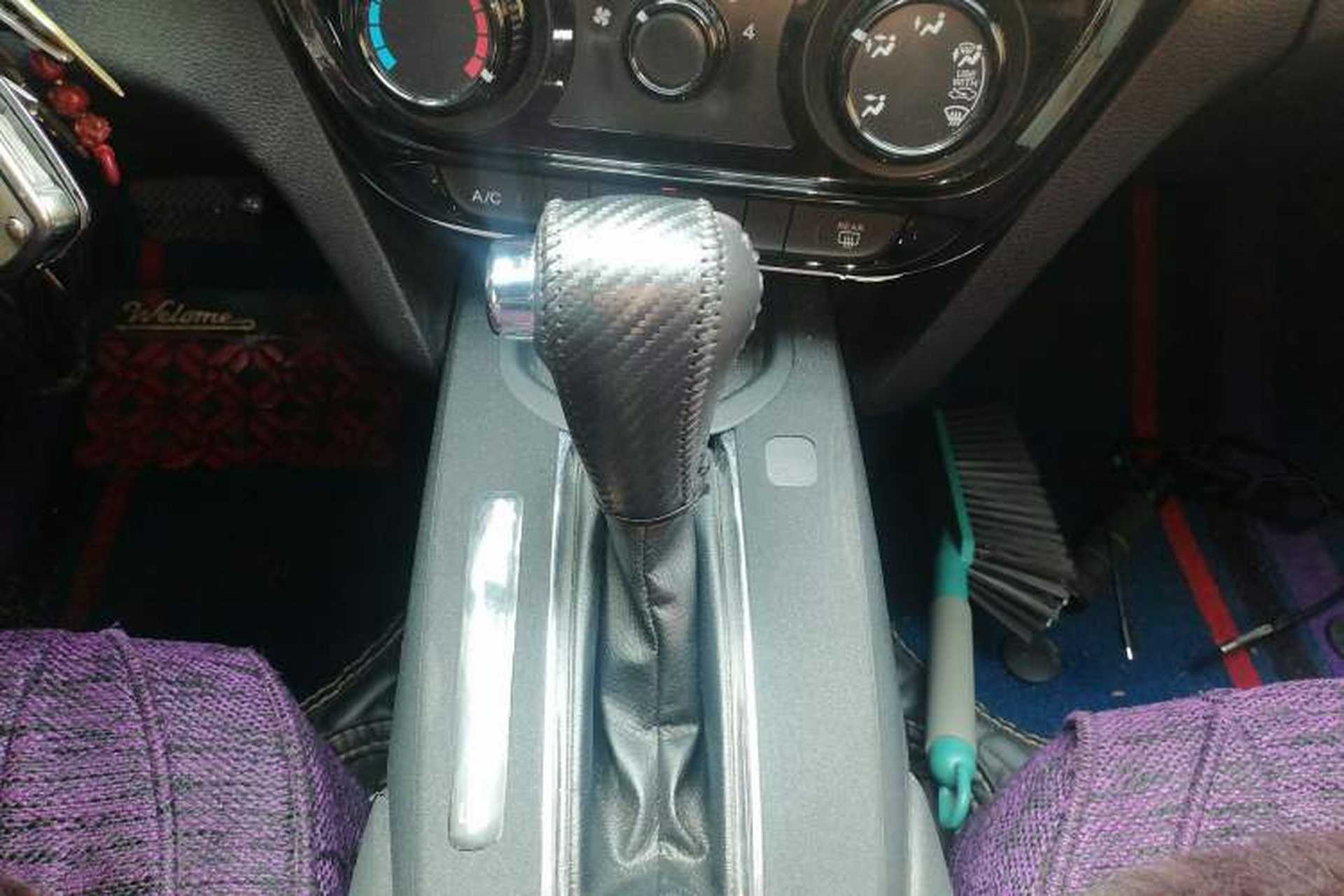 Used Honda XR-V 2015 1.5L LXi CVT Classic Edition Gear Lever