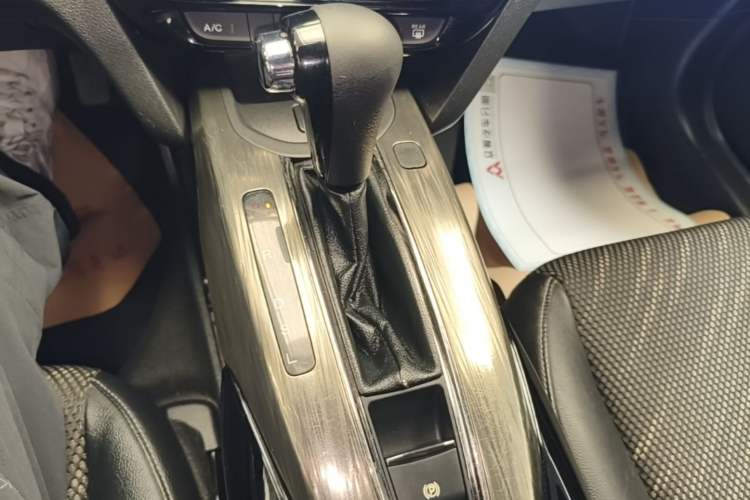 Used Honda XR-V 2015 1.8L EXi CVT Comfort Version Gear Lever