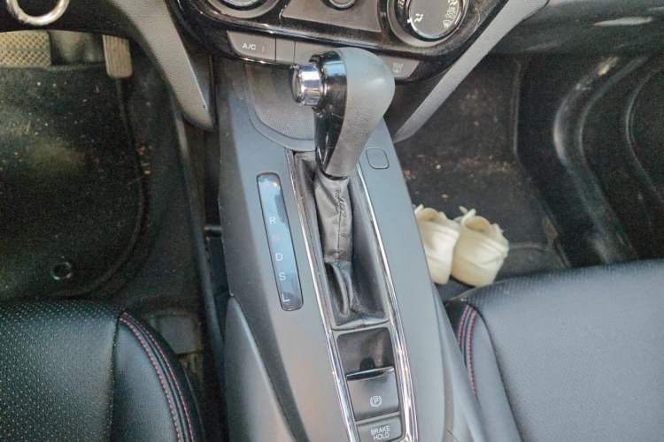 Used Honda XR-V 2015 1.5L LXi CVT Classic Edition Gear Lever