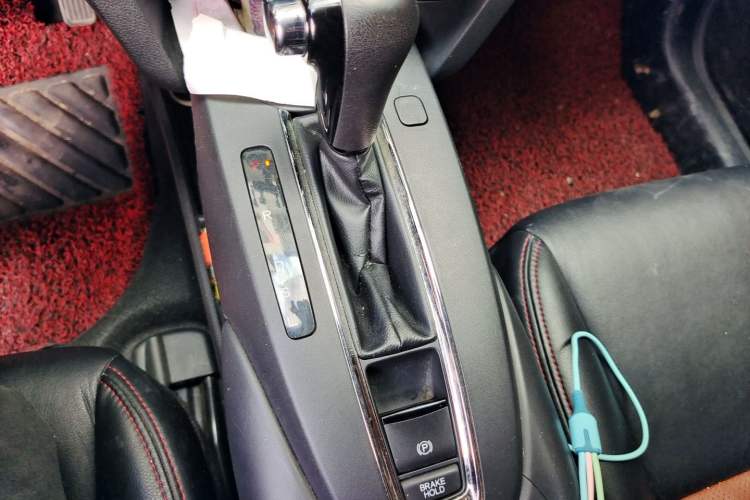 Used Honda XR-V 2015 1.5L LXi CVT Classic Edition Gear Lever