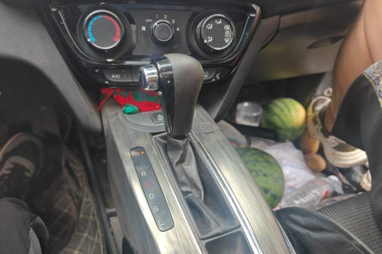 Used Honda XR-V 2015 1.8L EXi CVT Comfort Version Gear Lever