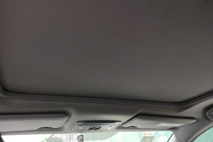 Used Honda XR-V 2015 1.8L EXi CVT Comfort Version Headliner