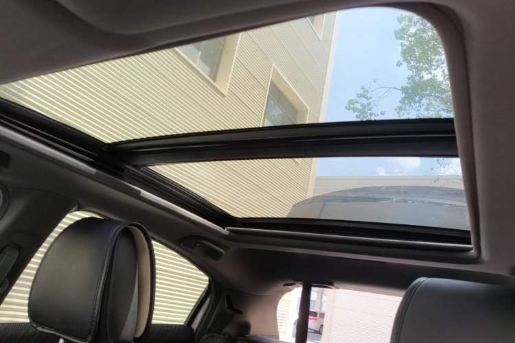 Used Honda XR-V 2015 1.8L EXi CVT Comfort Version Headliner